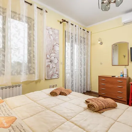 Camelia & Martina 3*