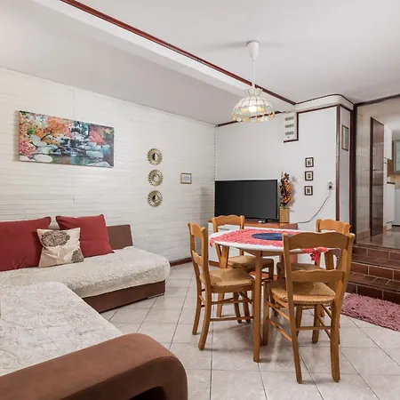 게스트하우스 Camelia & Martina