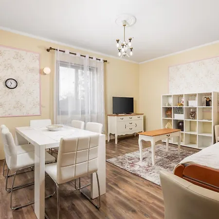 Camelia & Martina 3*